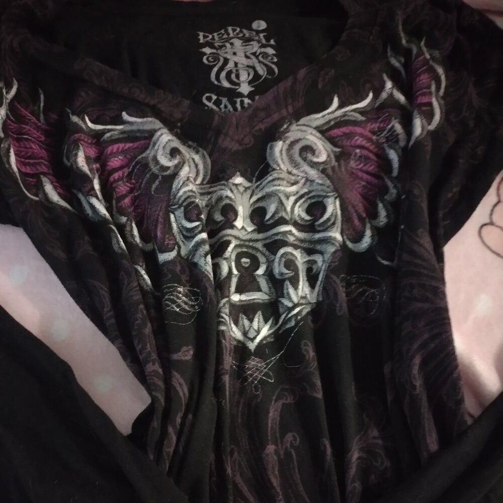 Rebel & saints top